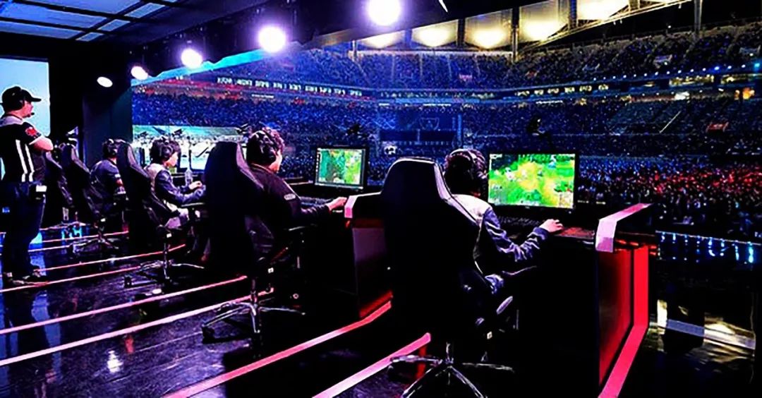 全依赖于V 全依赖于V