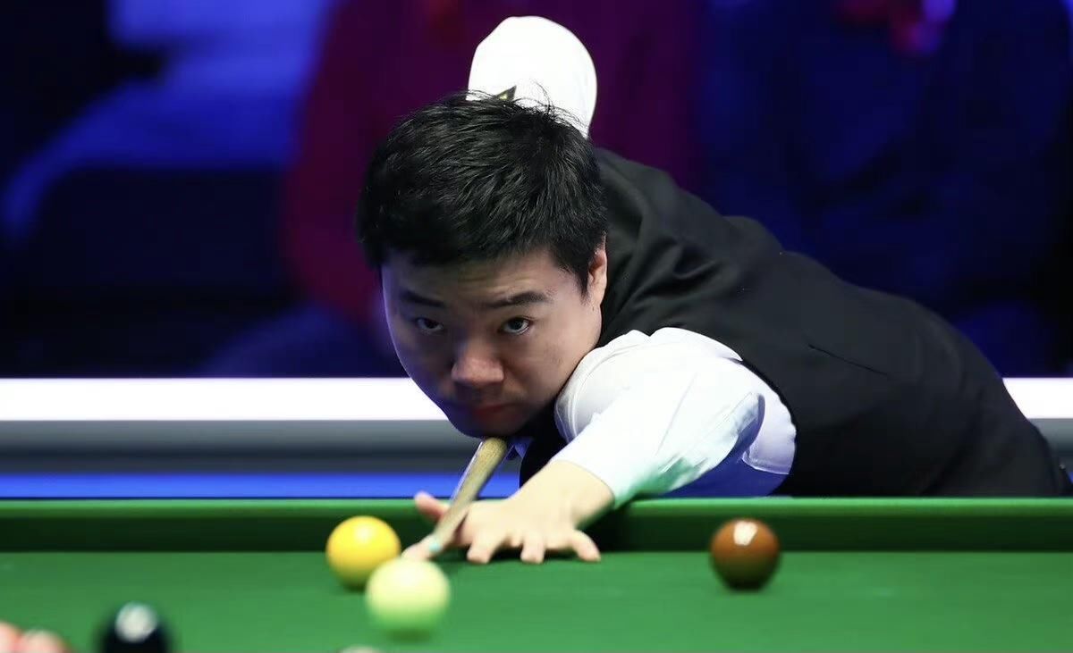 足球不仅是 足球不仅是