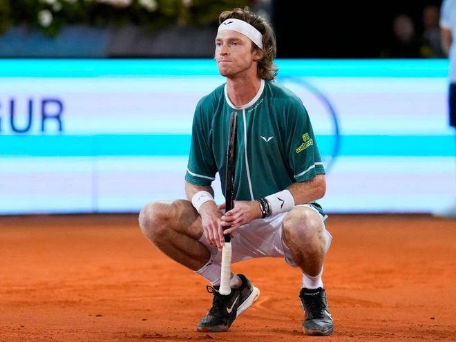 足球梦的机 足球梦的机