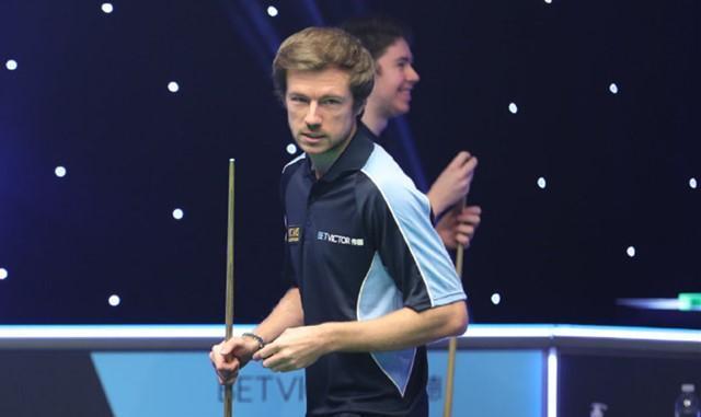 因政治立场 因政治立场